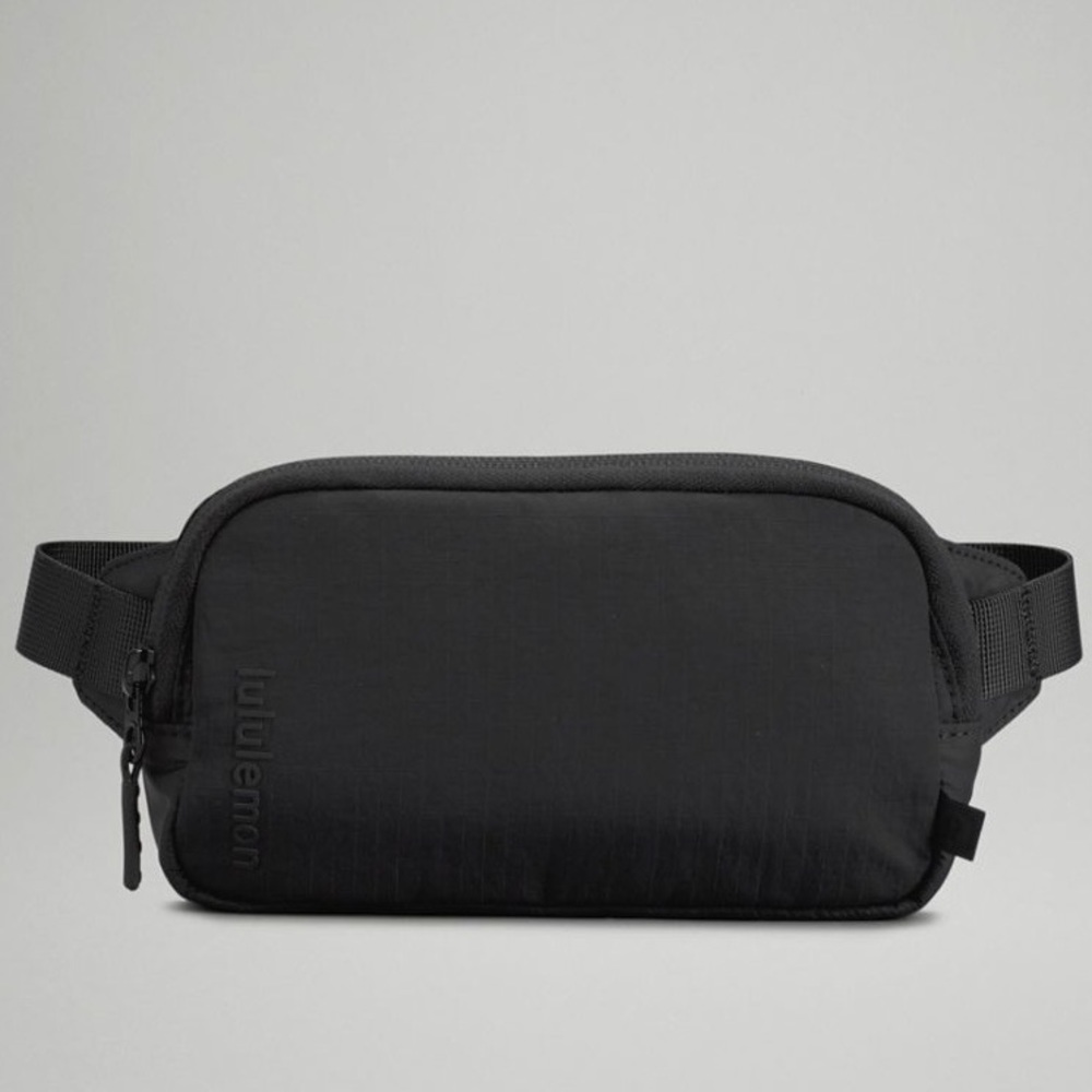 Lululemon Mini Belt Bag